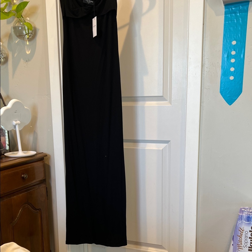 Few Moda Binx Off the Shoulder Black Dress - Picture 3 of 8